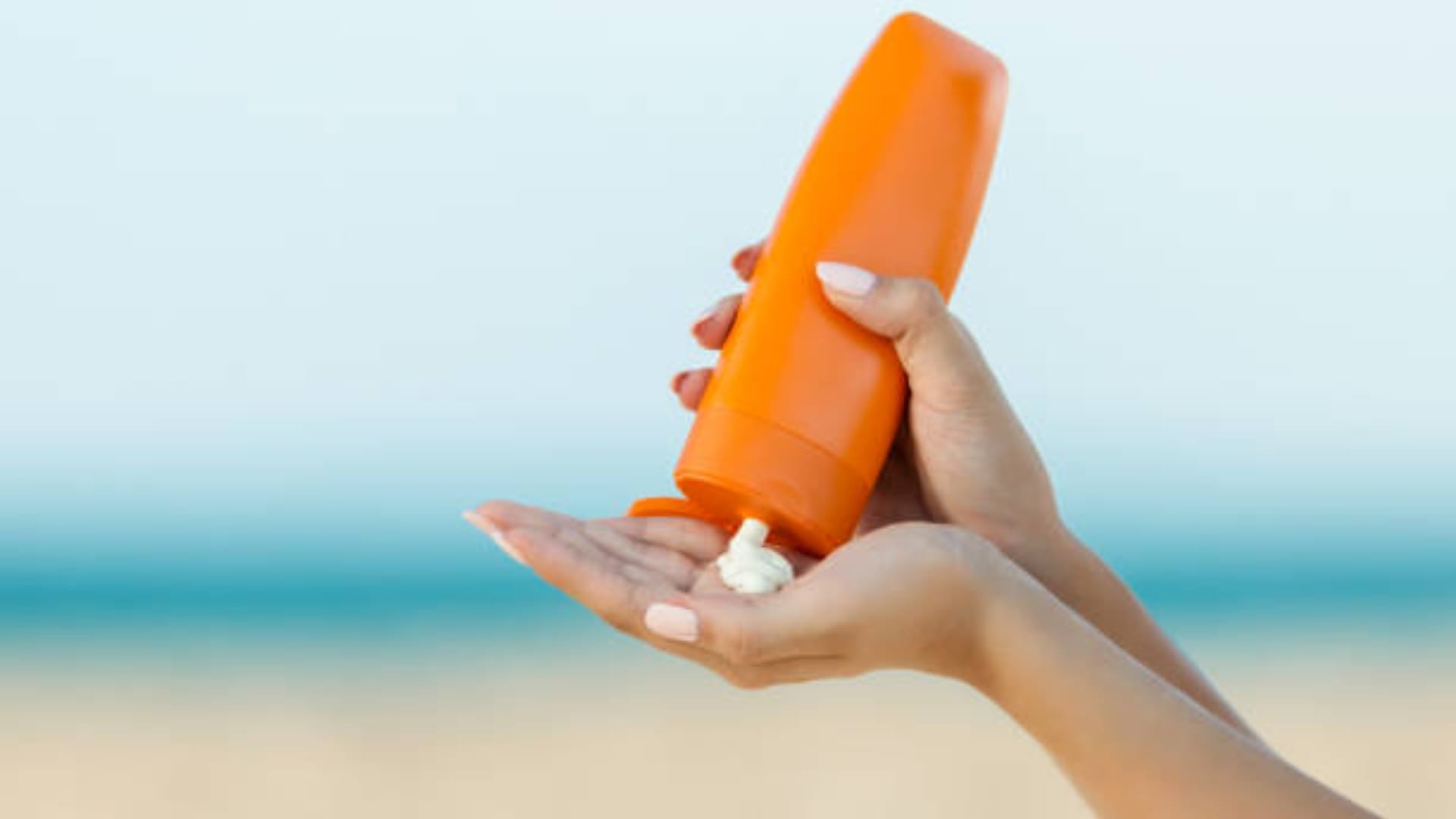 Summer Tips To Avoid Heat Stroke keep These Things While Going Out in Summer Season