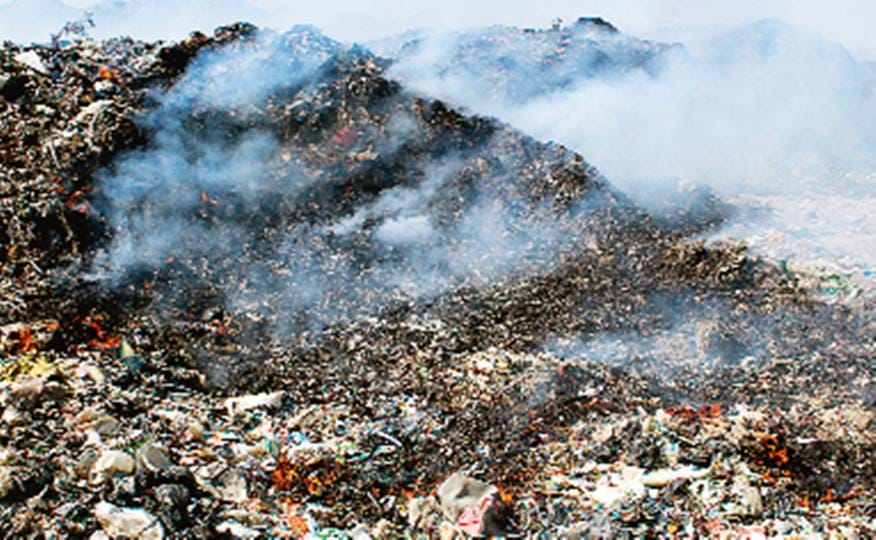 Rampur: Smoke from trenching ground suffocating people, fire blazing like Delhi Ghazipur landfill