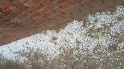 Weather changed in Varanasi and sonbhadra and bhadohi storm rain and hail