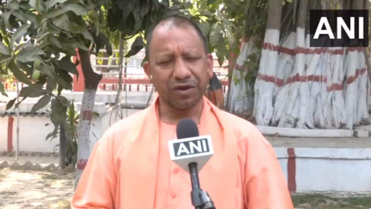 CM Yogi Adityanath says, Congress gave the slogan 'Garibi Hatao' in 1970, yet it could not be removed.