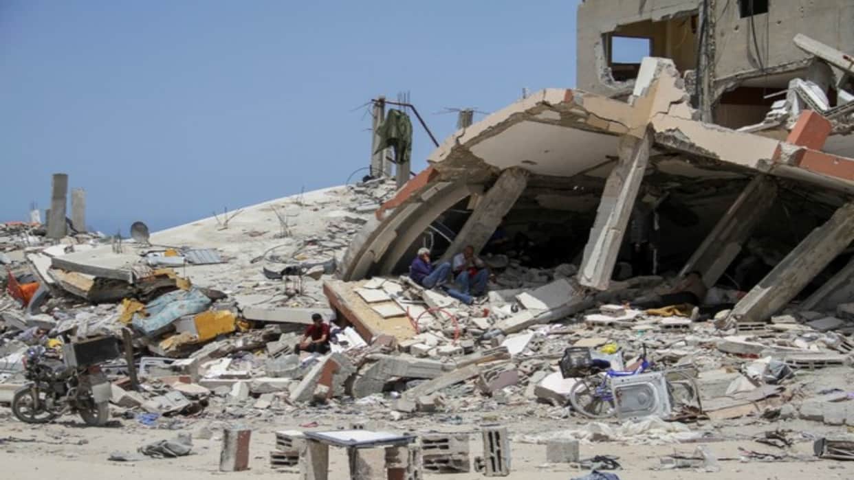 Israel: Israeli bombs rained in Gaza on New Year, 12 Palestinians killed in the attack