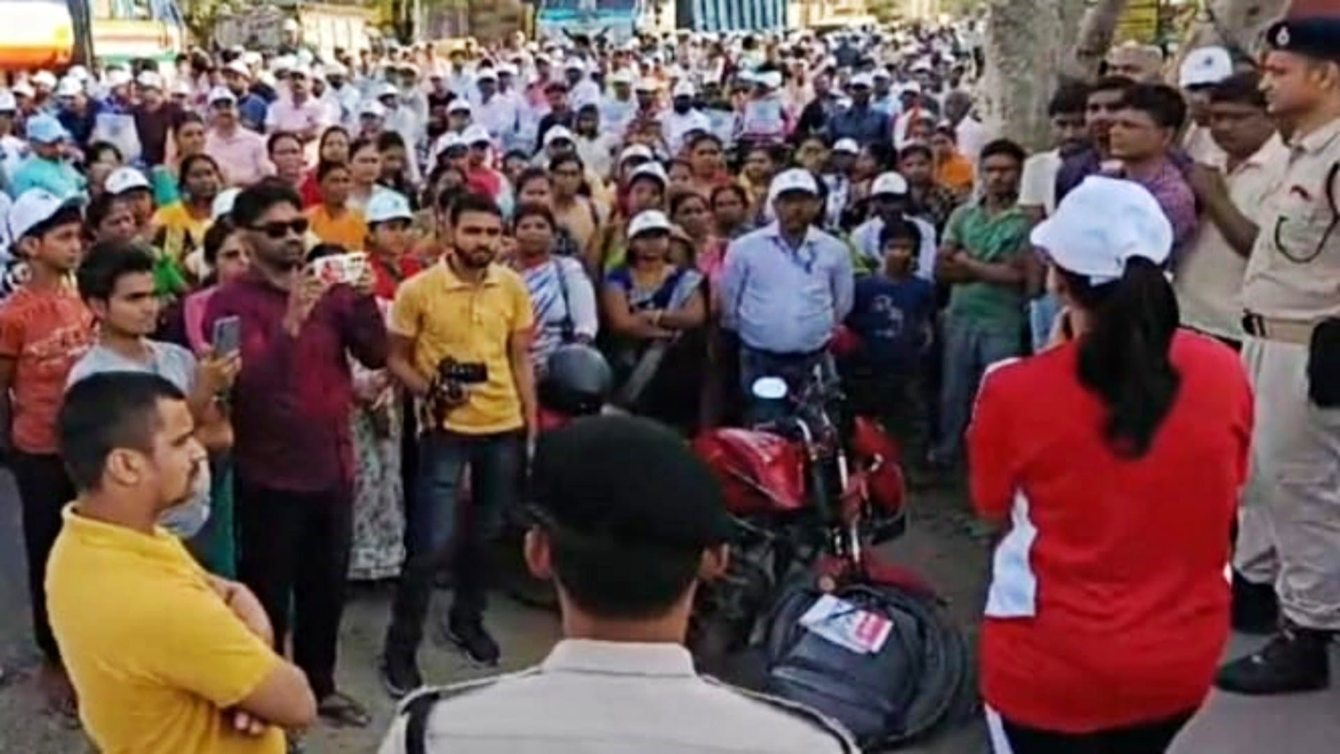 LS Polls: Importance of voting is being explained through SVEEP in Jehanabad, DM Alankrita Pandey cycle rally