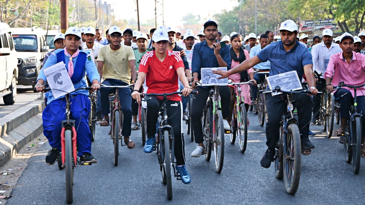 LS Polls: Importance of voting is being explained through SVEEP in Jehanabad, DM Alankrita Pandey cycle rally