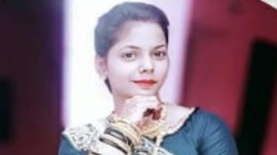 Married woman dies after two years of marriage Dead body found hanging in room