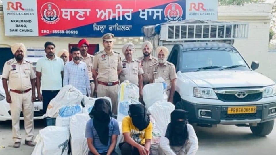 Fazilka Police apprehended three suspects and seized liquor