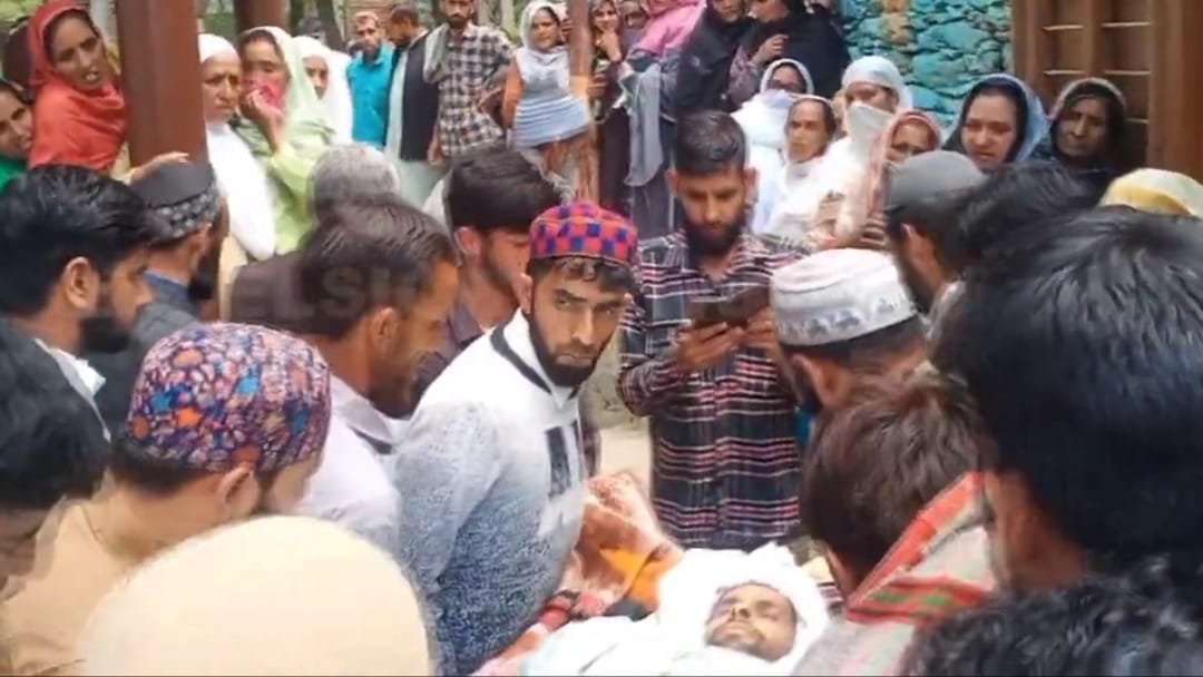 Rajouri terrorist Attack : Two to three terrorists came in army uniform, asked to cook food and then hits