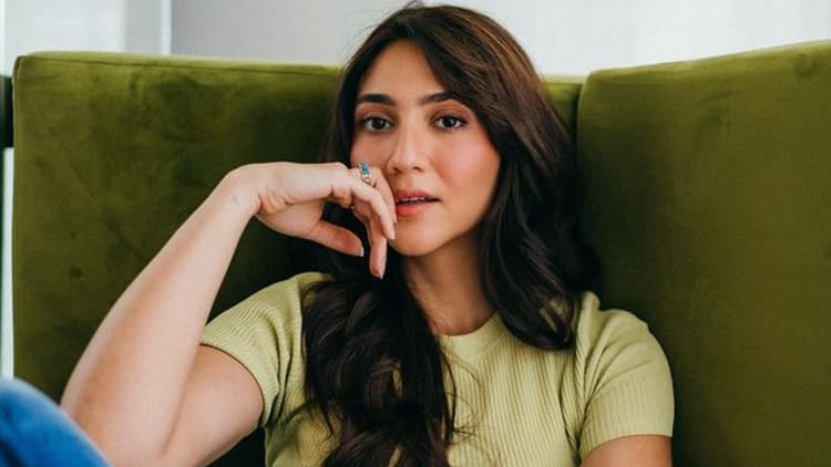 Actress Sahiba Bali Criticise For Removing Mughals History From Ncert Books And Says How Can You Remove This – Amar Ujala Hindi News Live – Viral Video:इतिहास की किताबों से मुगल शासकों को हटाने पर भड़कीं अभिनेत्री, बोलीं