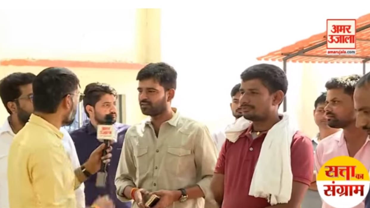Satta ka Sangram: Amar Ujala team in Mohanlalganj.