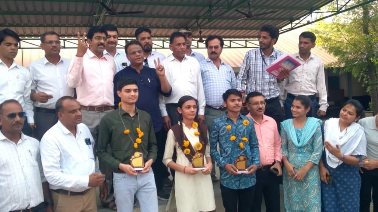 MP Board Result 2024: Five students of Damoh made their place in the merit list