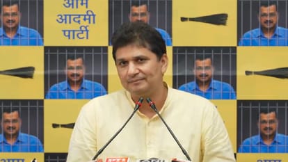 दिल्ली मेयर चुनाव पर संकट: आप का आरोप- परंपरा तोड़ रहे एलजी; चंडीगढ़ महापौर चुनाव जैसी साजिश की जताई आशंका Delhi Mayor election will not be held tomorrow AAP alleges Lieutenant Governor is break tradition