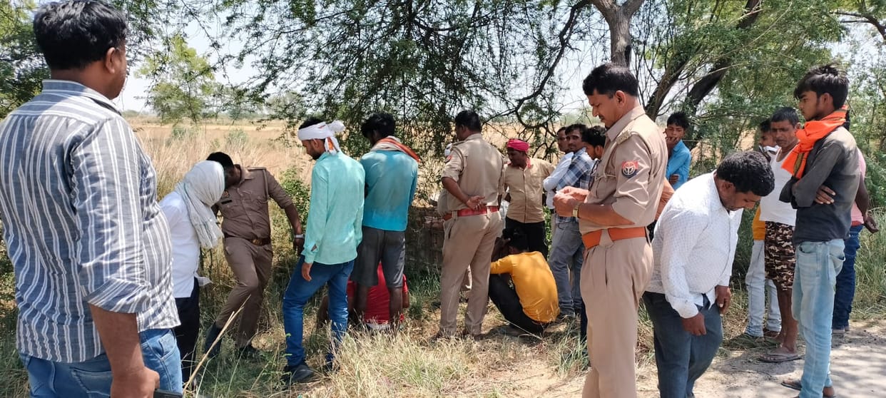 Amethi News: Tractor trolley overturns, two dead including driver resident of Rewa, Madhya Pradesh
