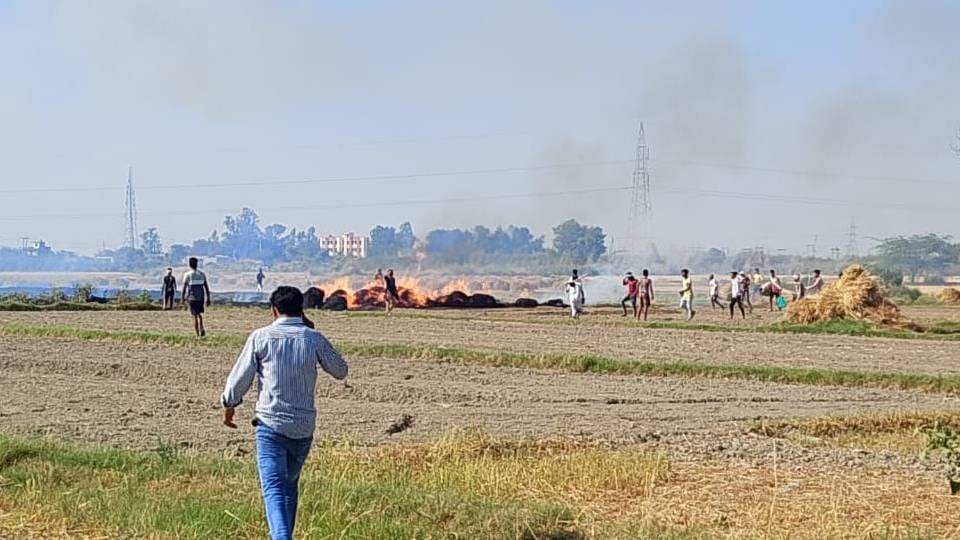 Several bighas of wheat crop and roof of house got burnt due to fire incident in different areas in Mainpuri