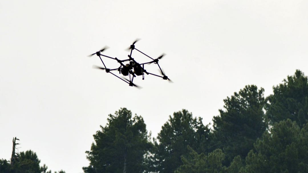 Jammu Kashmir : Pakistani drone infiltrate Poonch fled when firing took place