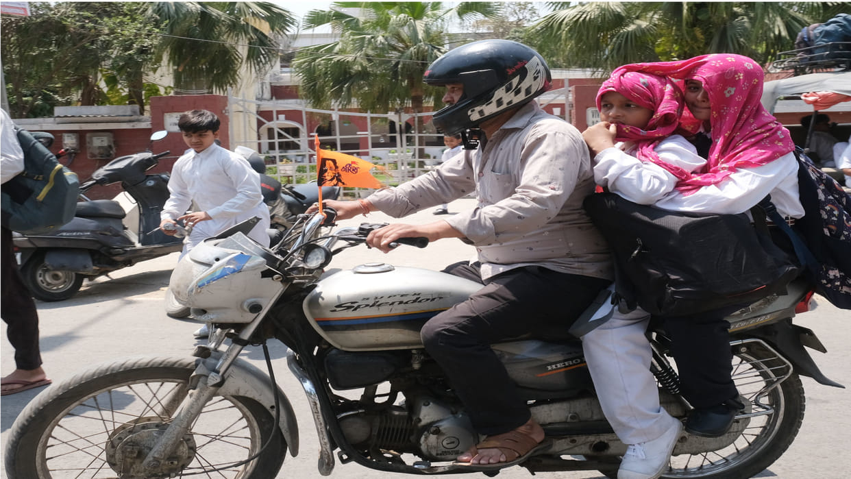 Skin is burning due to heat wave in Gorakhpur. number of patients in OPD is increasing