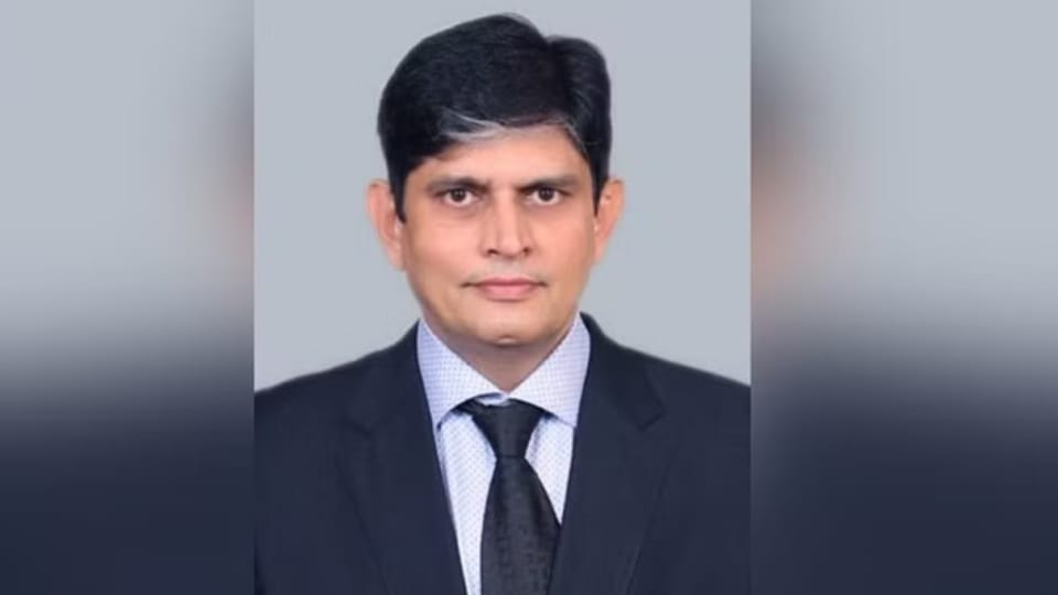Uttarakhand Chief Forest Conservator Anup Malik retired IFS Dhananjay Mohan got charge