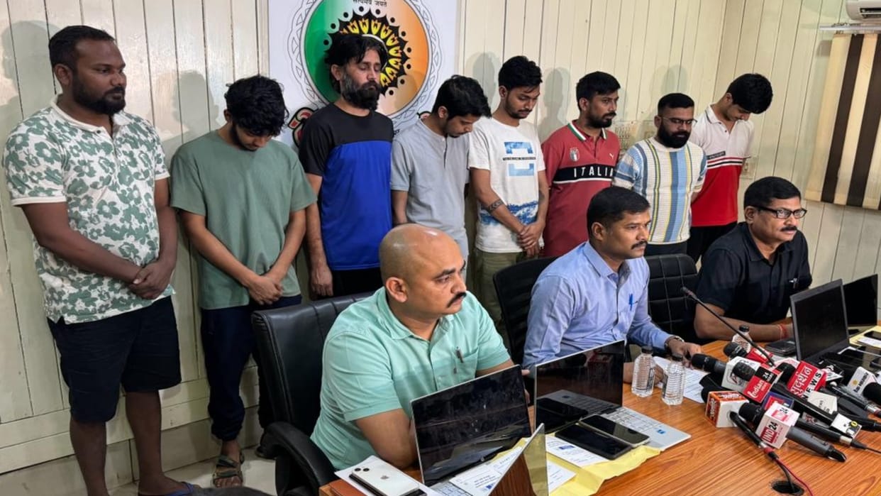 Raipur Police action: 5 interstate and 8 bookies played online betting sitting in Kolkata arrested