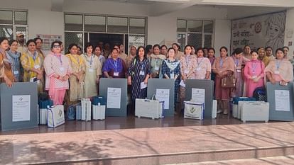 jammu lok sabha election : voting on 2416 Centers on friday 26 april Polling Parties Leave