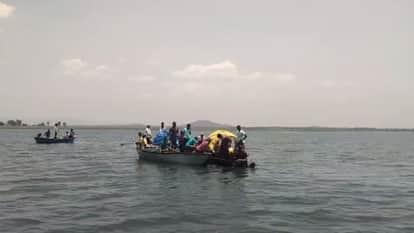Boat capsizes at Indravati Ghat Four missing