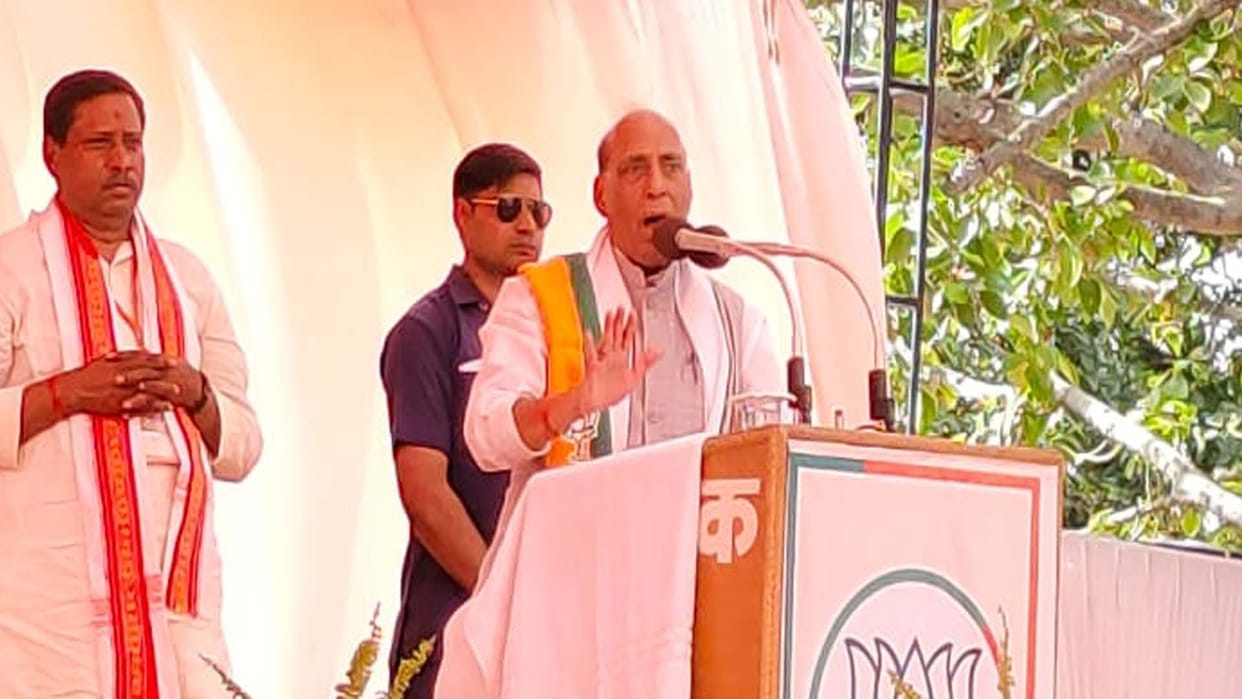 Rajnath Singh gave statement against SP and Congress