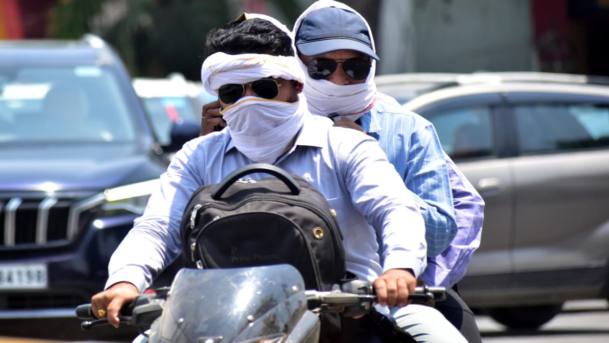 Heat breaks record in Prayagraj, mercury reaches 43 degrees, warning of heat wave for four days