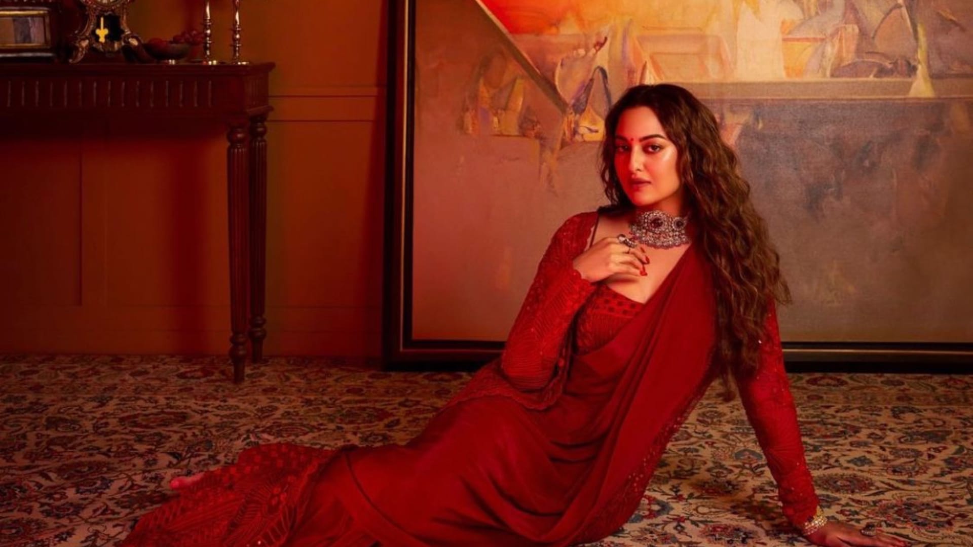 Sonakshi Sinha opens up about the bold same Gender Intimate scene in her web series heeramandi