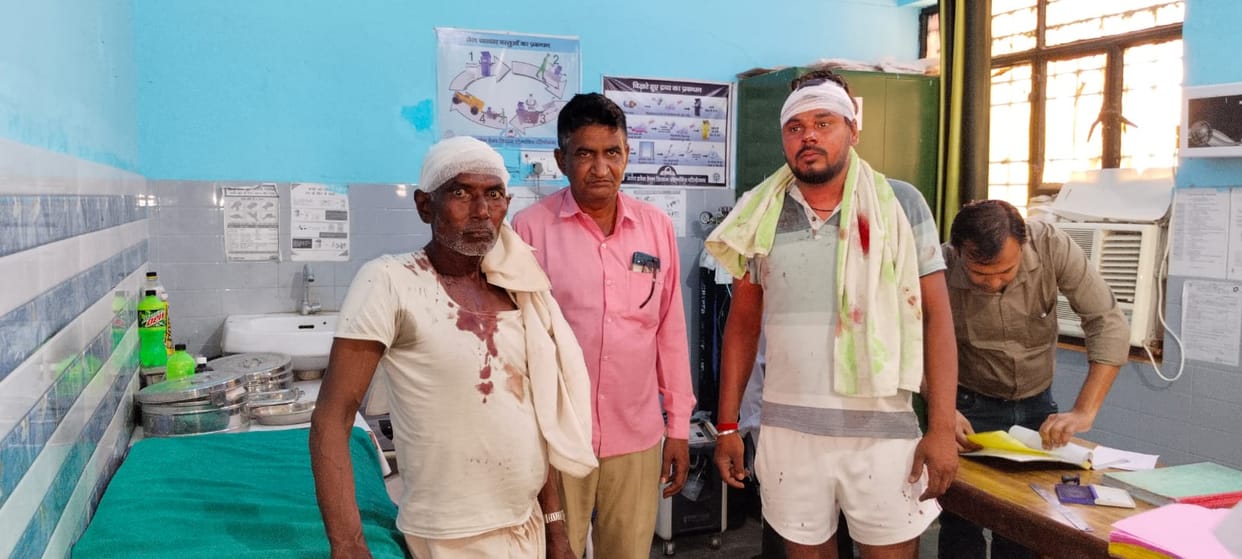 Five people injured including women between fight of two sides in Shamli