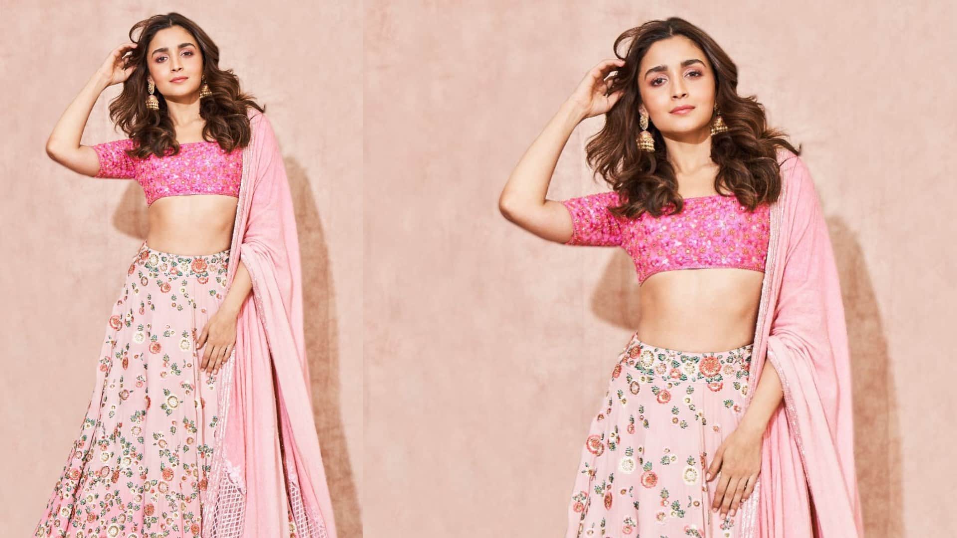 Fashion Styling Tips How to Wear Saree in Lehenga Style for Garba Night