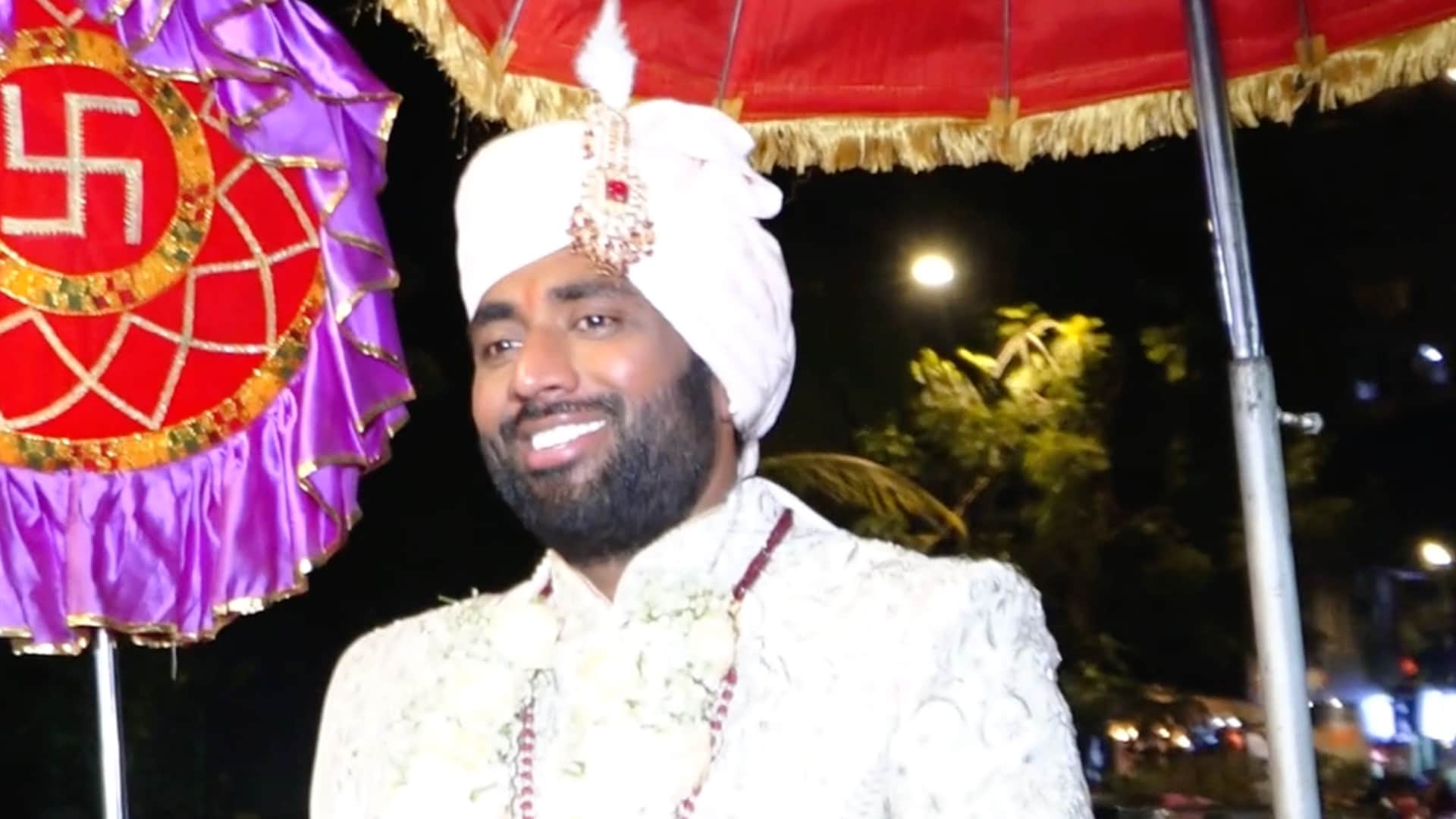 Arti Singh Dipak Chauhan Wedding groom reached for venue click here to see new photos of ceremony