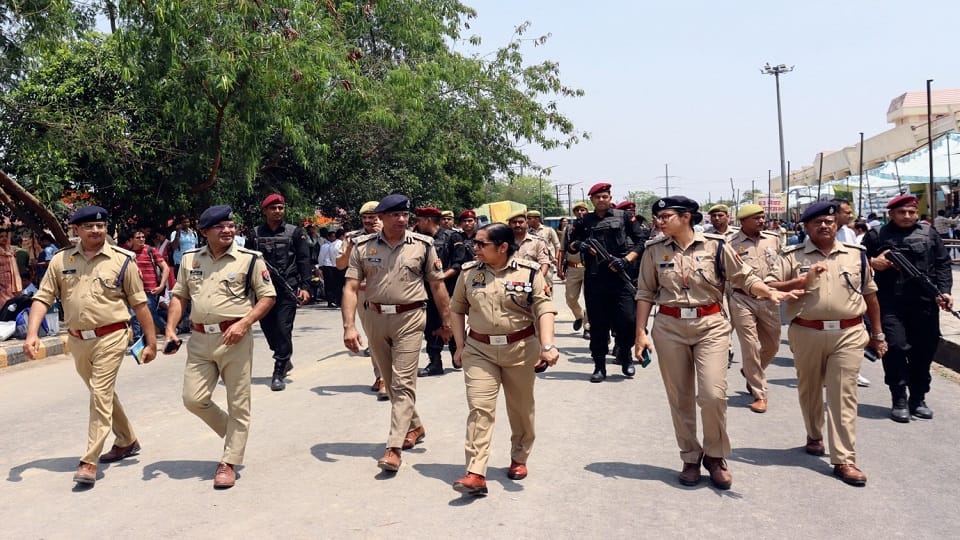 Voting is today in Ghaziabad-Noida, strict guarding on Delhi-UP border