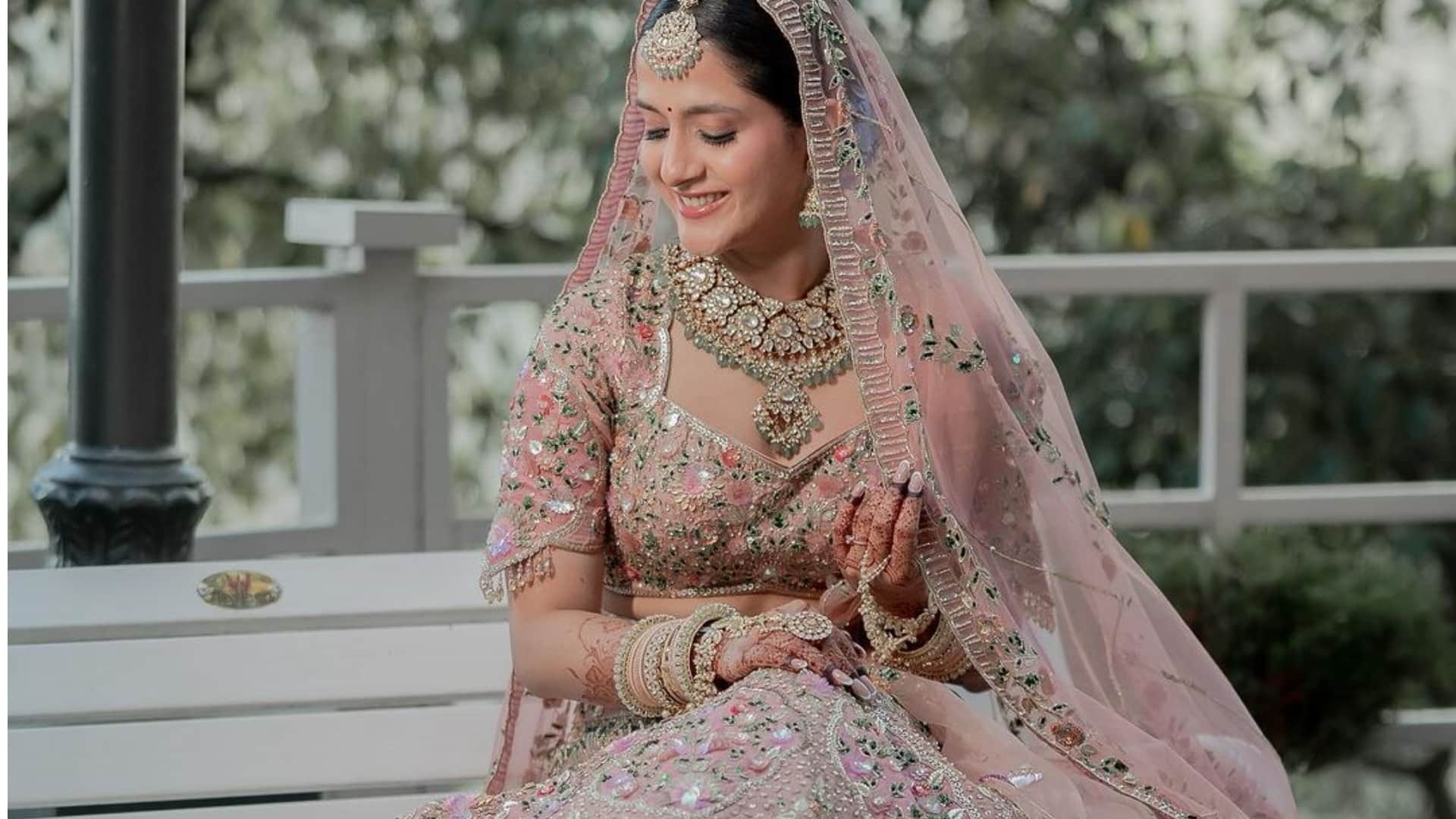 Actress Wore Expensive Outfit On Wedding Aarti Singh Arushi Sharma Rakul Preet Alia Bhatt