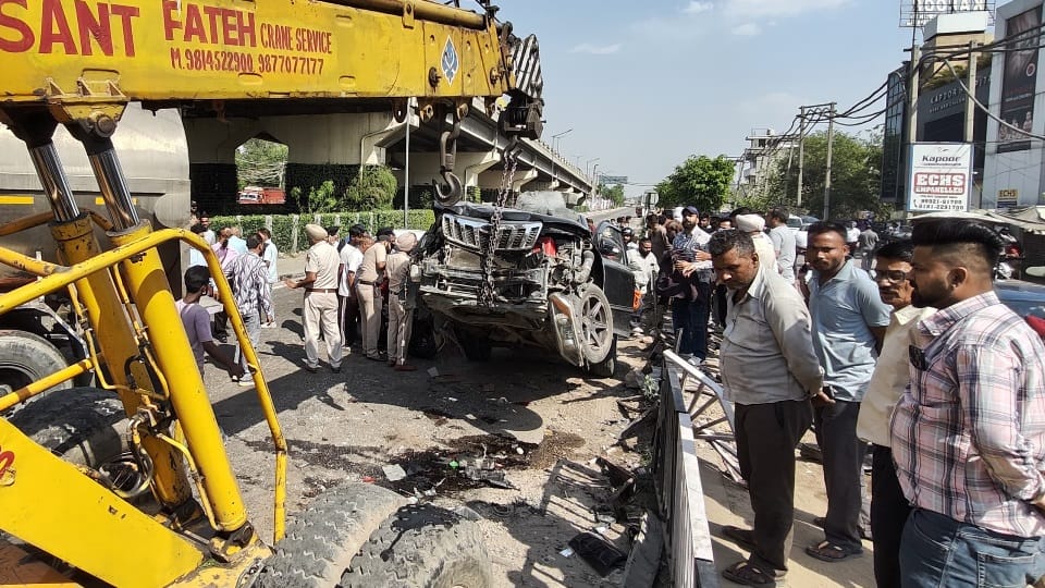 milk tanker hit many vehicles in jalandhar