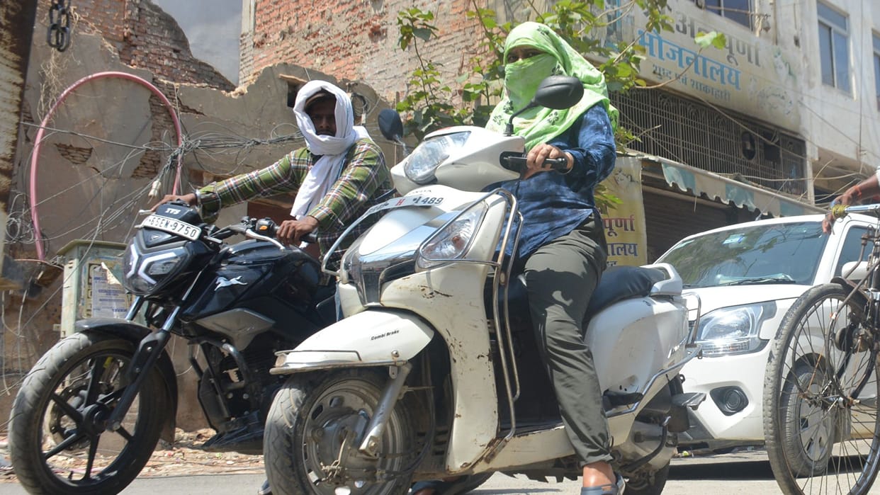 mercury again crossed 42 degrees in Varanasi Effect of heat wave