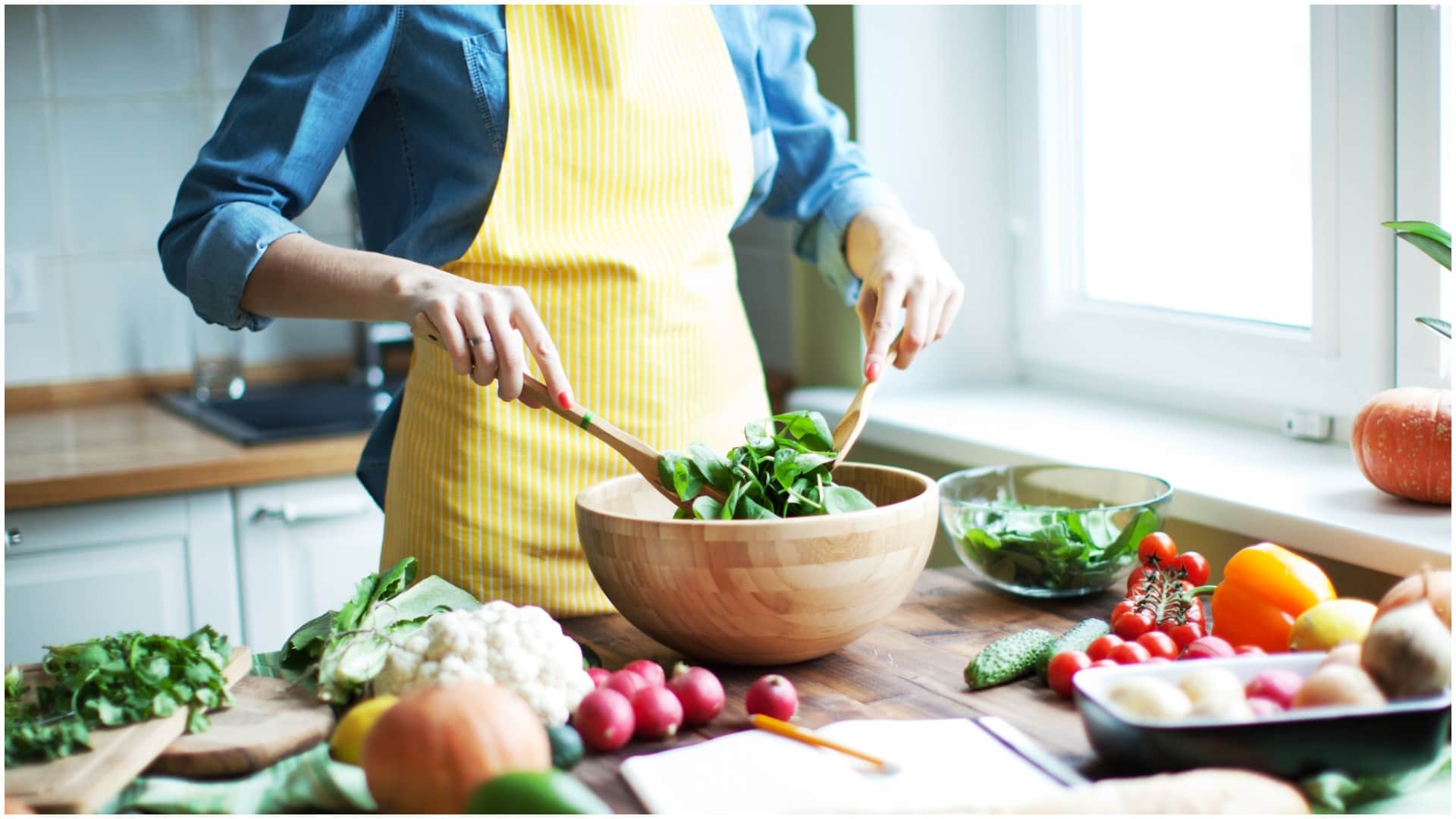 Home Decor Benefits Of Using Wooden Utensils For Cooking And Kitchen Interior
