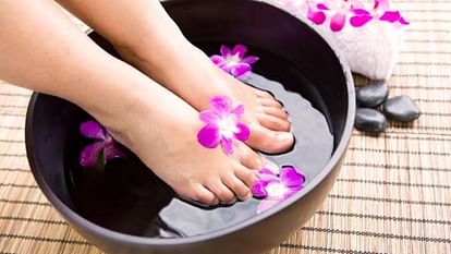 cracked Heels Care Tips in hindi how to repair cracked heels with home remedies