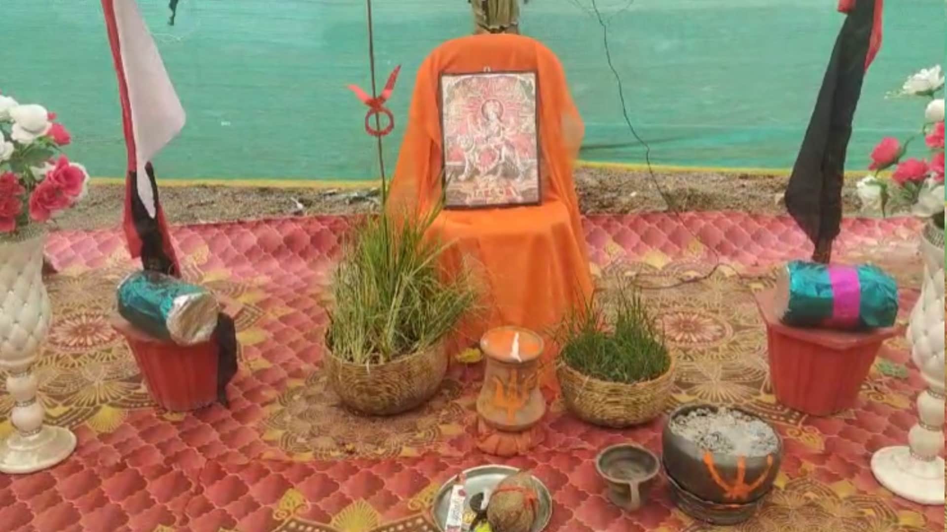 CG Loksabha Election phase 2: Scene of Chhattisgarhi traditional festivals seen at polling stations