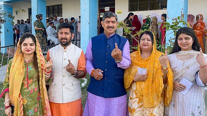 Jammu lok sabha election 2024 congress candidate raman bhalla and BJP candidate Jugal Kishore Sharma cast vote