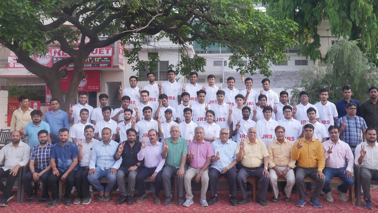 JEE Main thirty students got hundred percentile in Physics in Varanasi