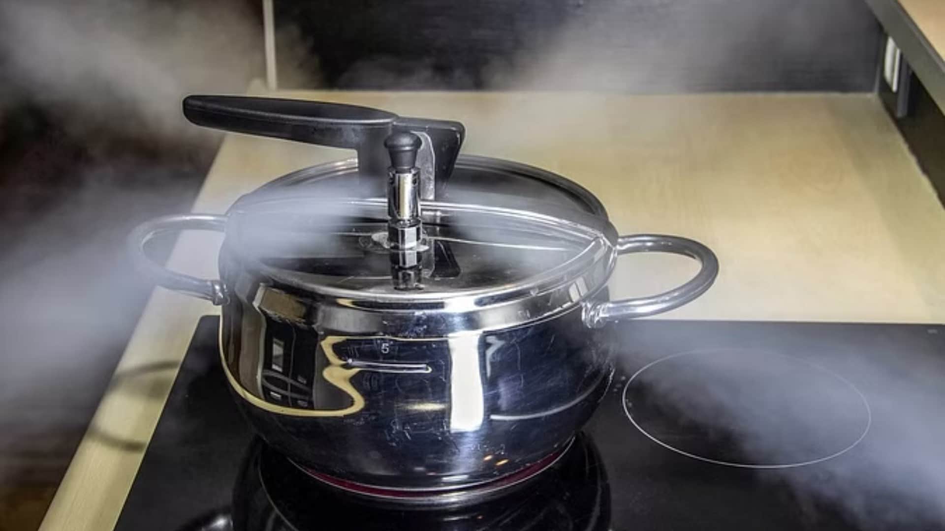 easy cooking style benefits of one pot cooking ke fayde in hindi