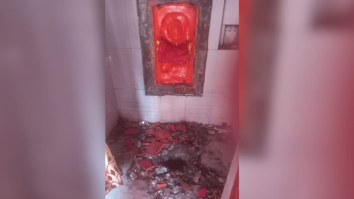 PWD hammer the temple in varanasi anger people officer backfooted