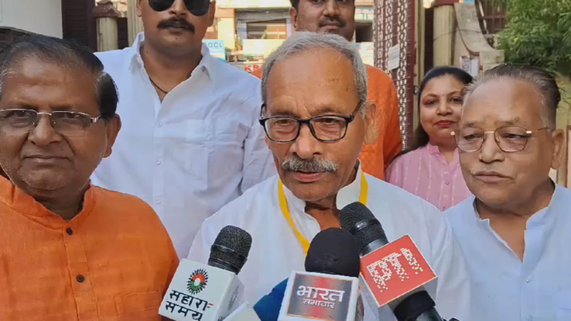 Uttar Pradesh lok sabha election 2024 phase 2 voting: Many leaders voted in Meerut and Baghpat, see picture