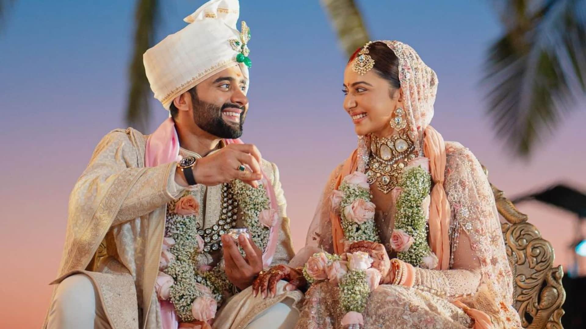 Actress Wore Expensive Outfit On Wedding Aarti Singh Arushi Sharma Rakul Preet Alia Bhatt