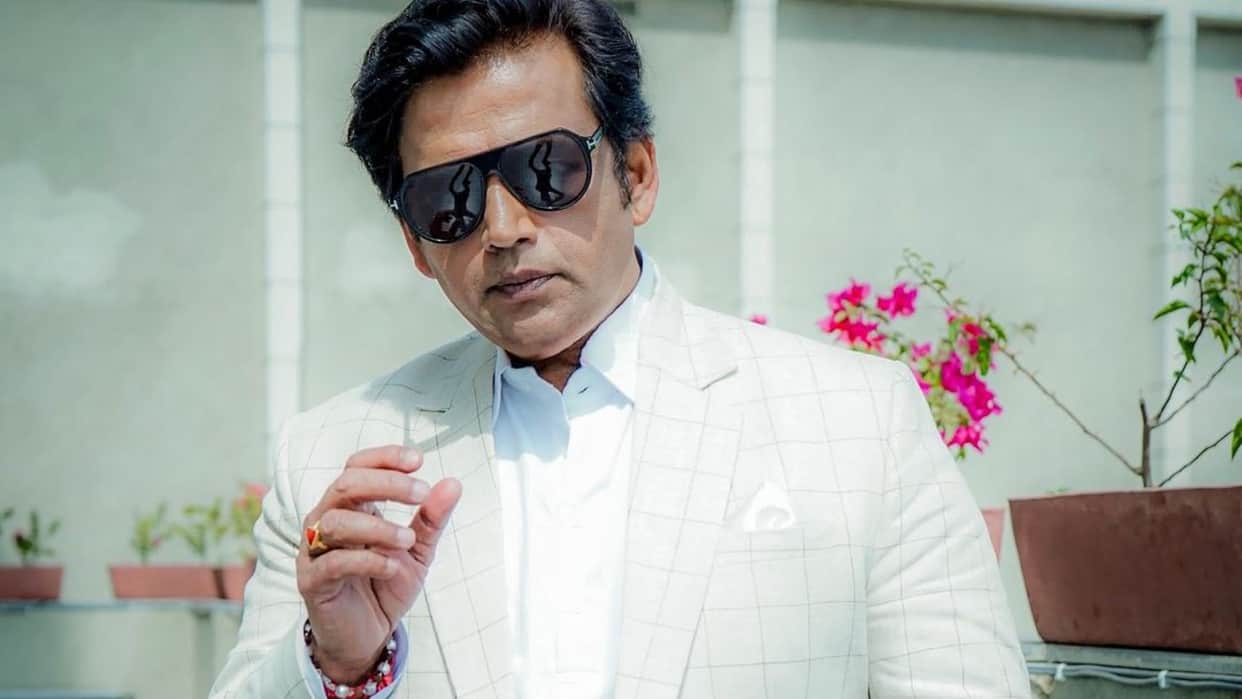 Gorakhpur MP Ravi Kishan took a jibe at Rahul Gandhi contesting elections from Rae Bareli
