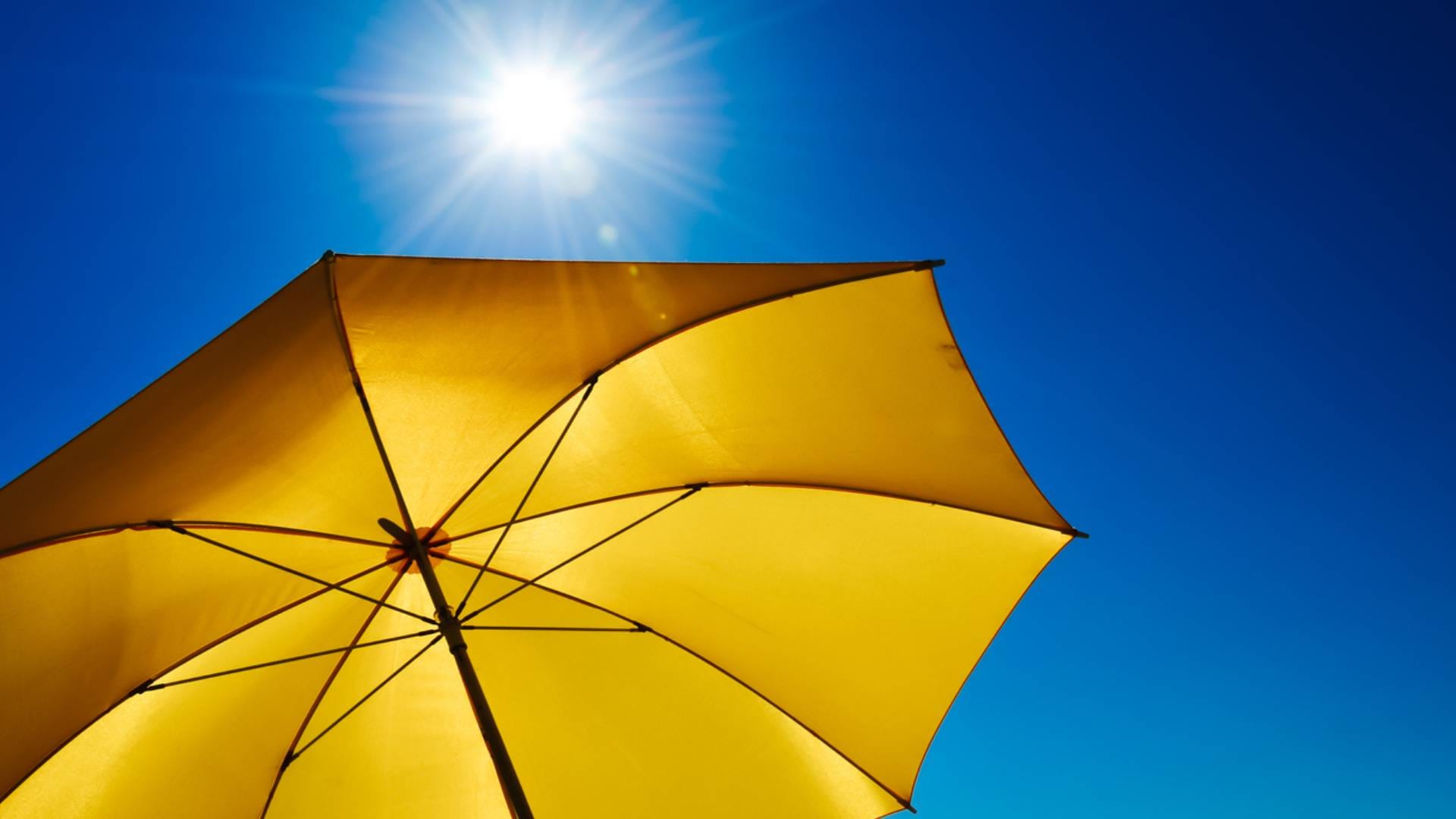 Summer Tips: you must have these summer essentials in your bag