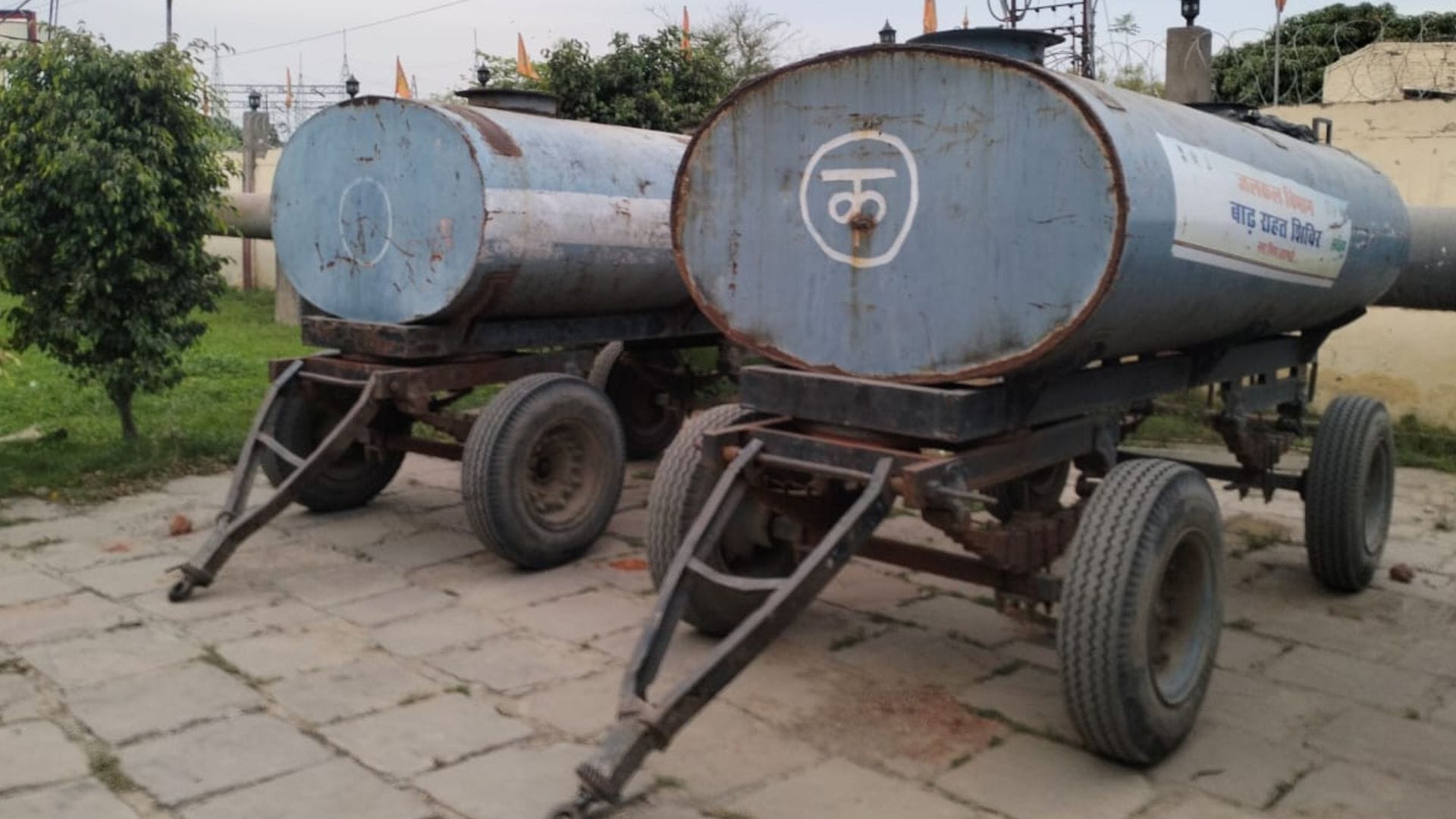 Varanasi 381 km sewer and water lines laid Varunapar area cost 840 crore wards benefit Meeting in varanasi