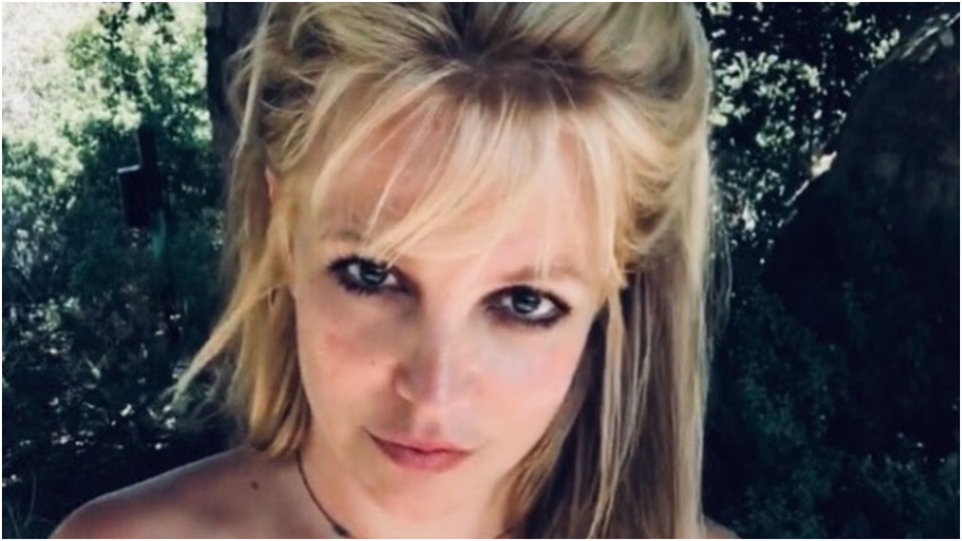 Britney Spears Reaction on her Viral toplesss photos and alleged fight news with boyfriend in Los Angeles