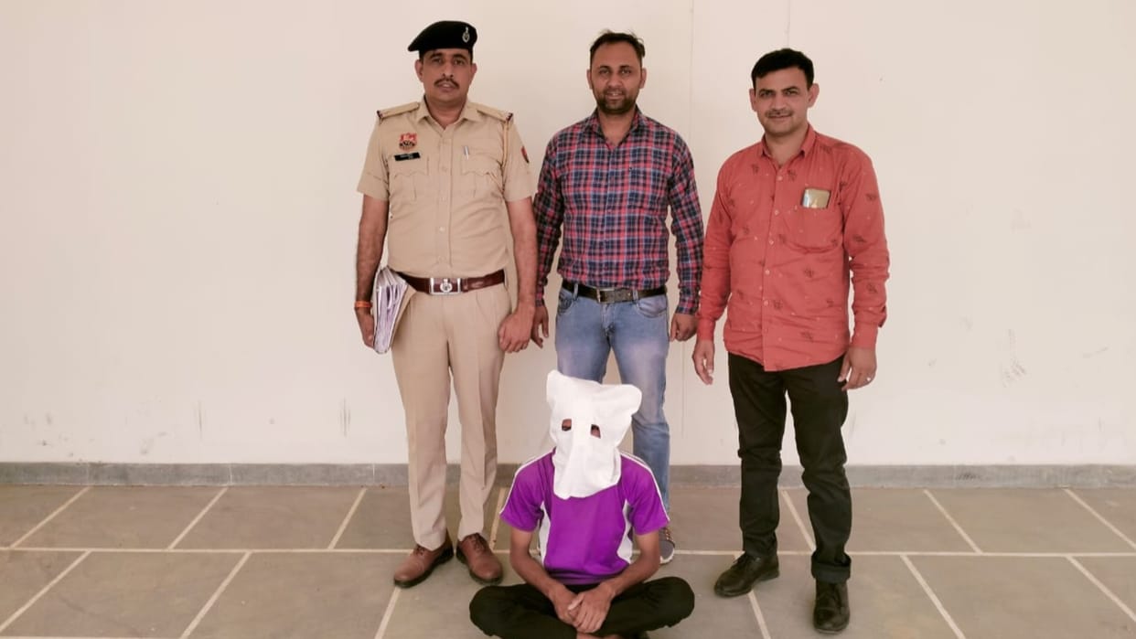Charkhi Dadri: Accused of duping an elderly person of Rs 6.50 lakh arrested