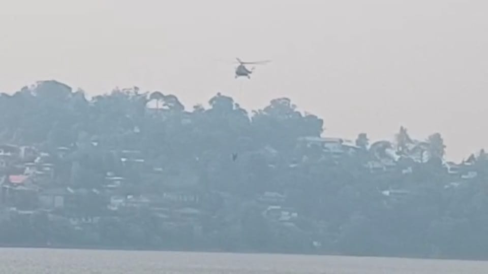 Helicopters are continuously flying over the temple in Rudranath chamoli Uttarakhand News