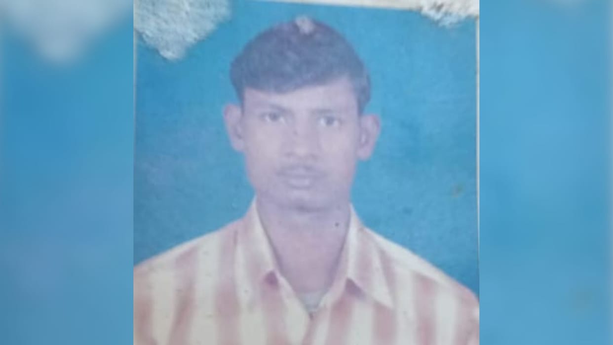 young man died of uncontrolled truck hit bike in azamgarh