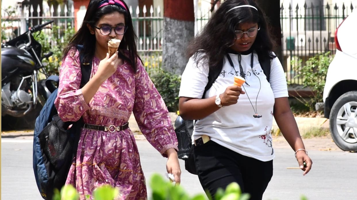 Varanasi weather set to change again starting four-day rain alert issued accompanied by strong winds