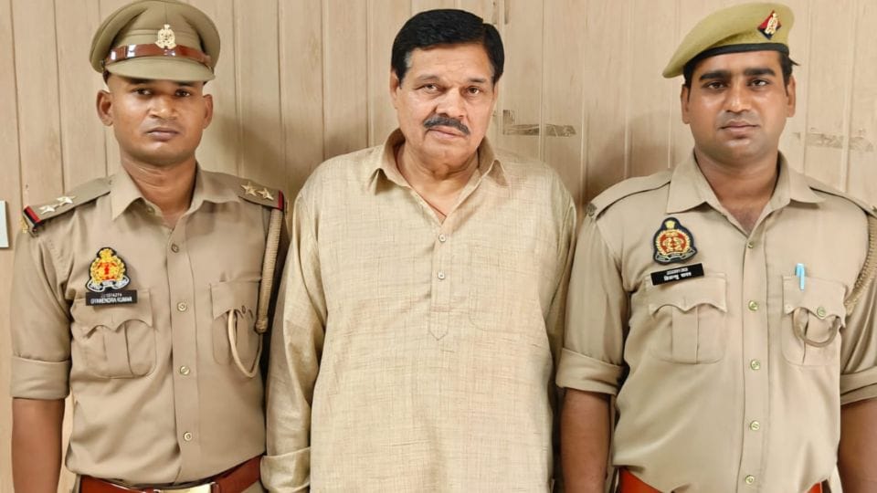 Police arrested accused who tied up textile businessman and demanded extortion